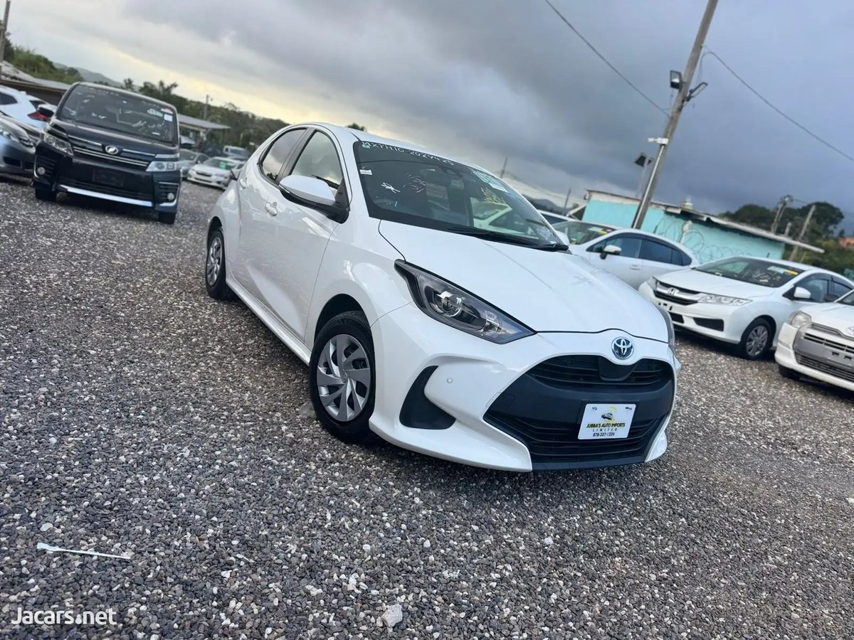 2020 TOYOTA Yaris