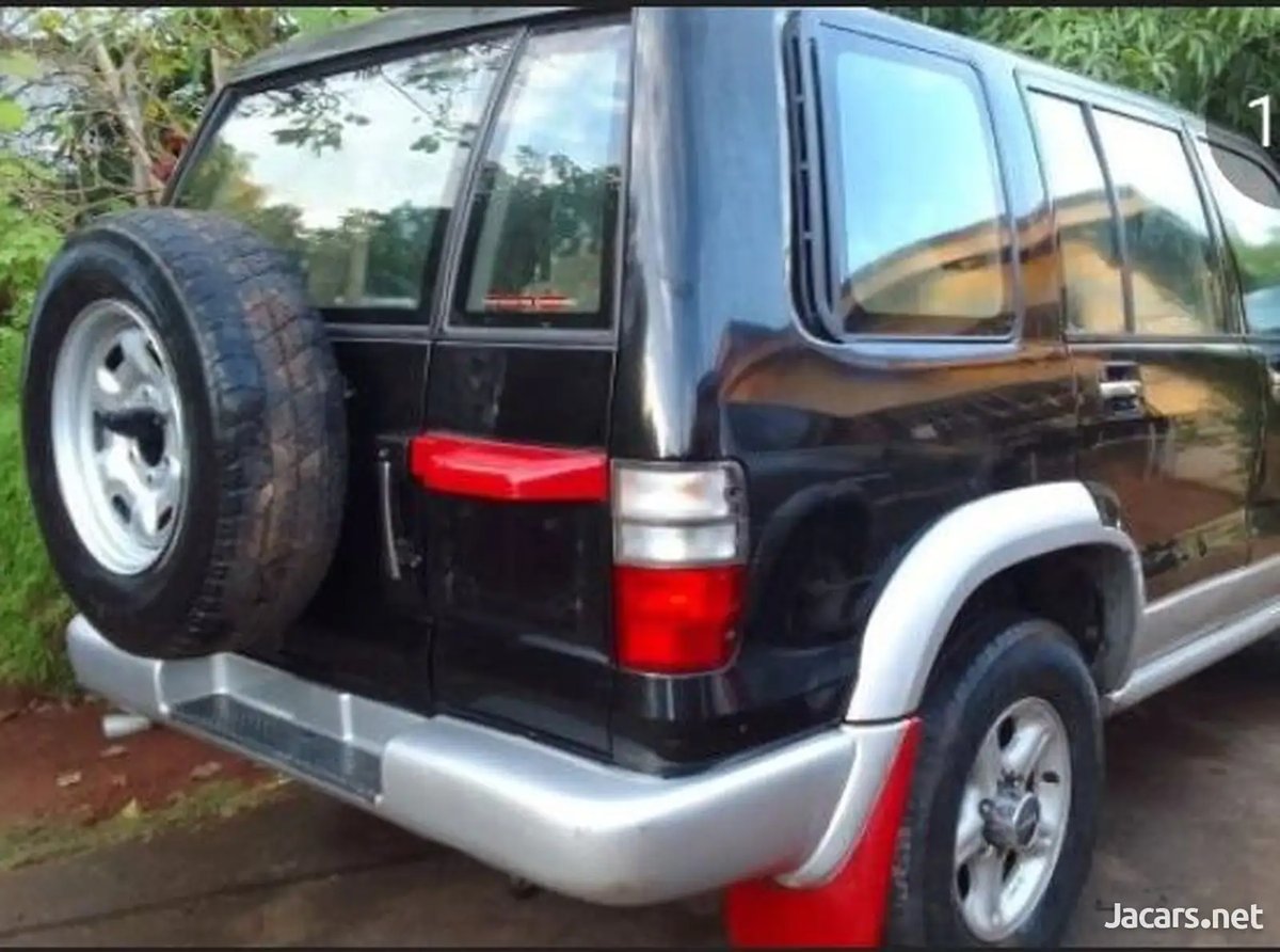 2000 ISUZU Trooper