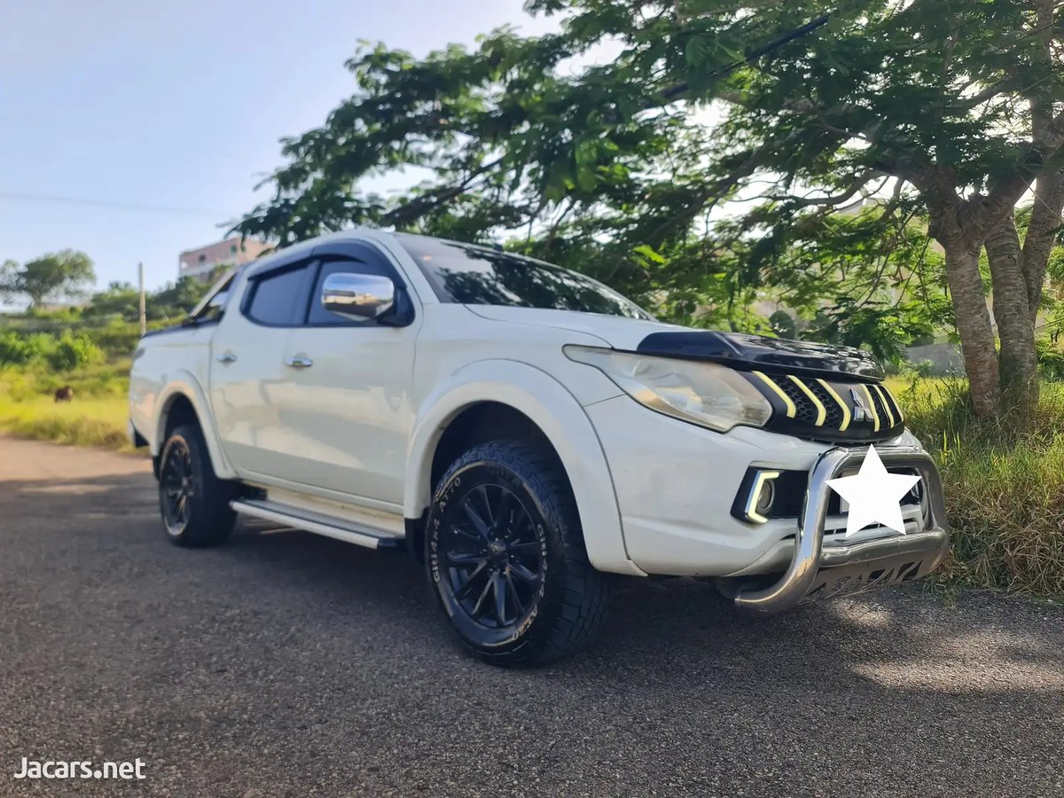 2016 MITSUBISHI L200