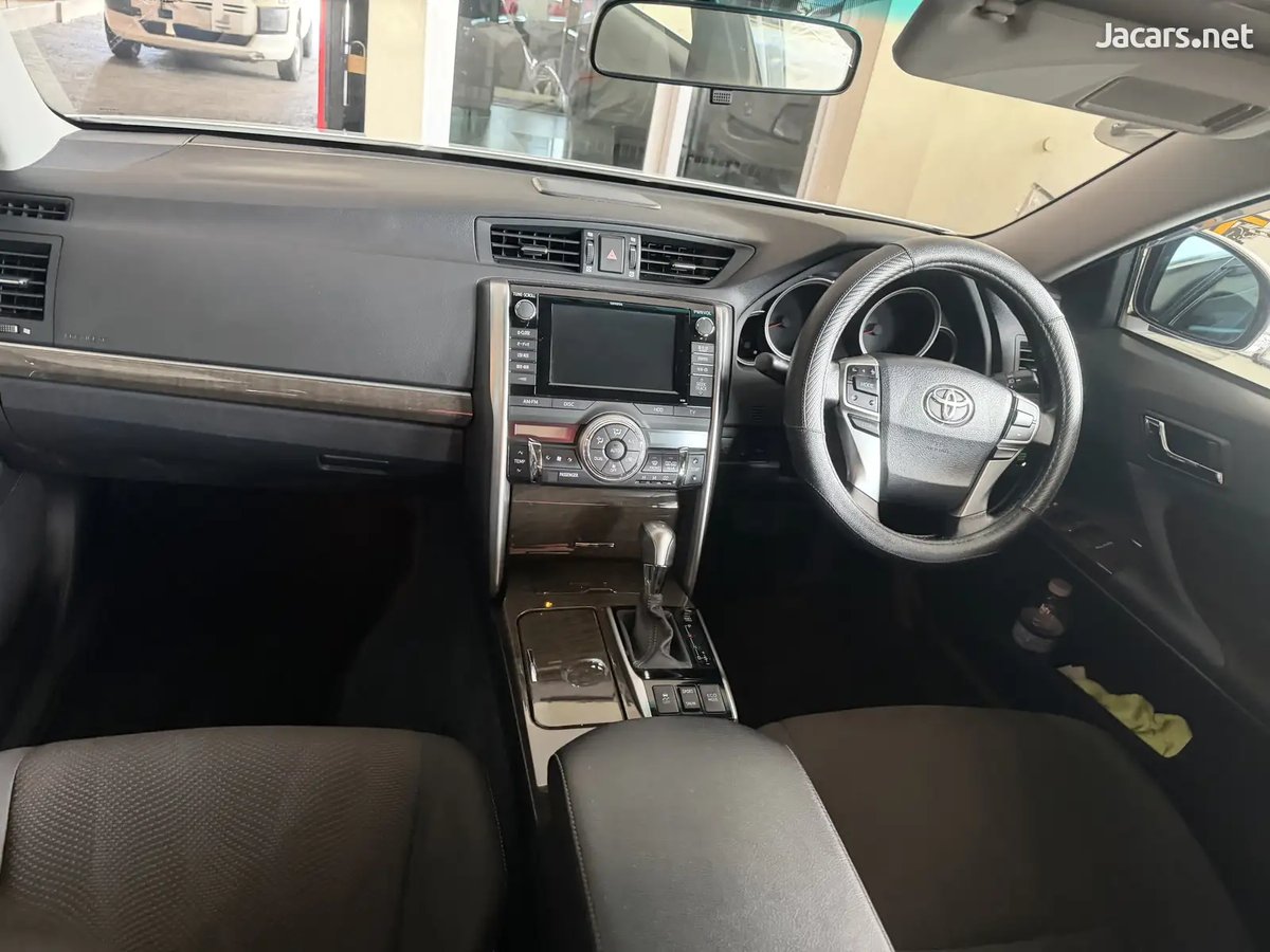 2016 TOYOTA Mark