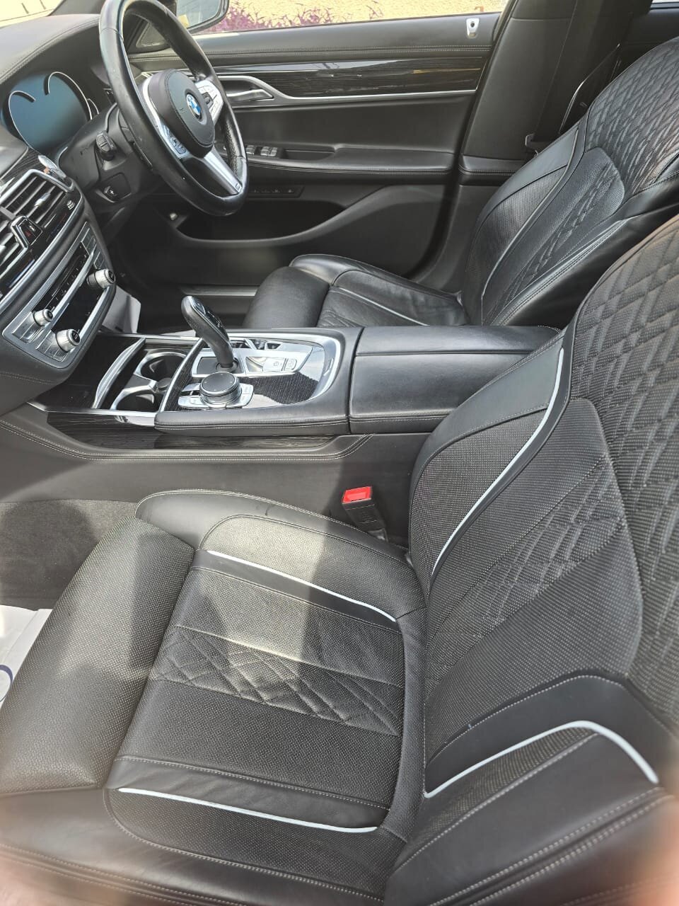 2018 BMW 740i