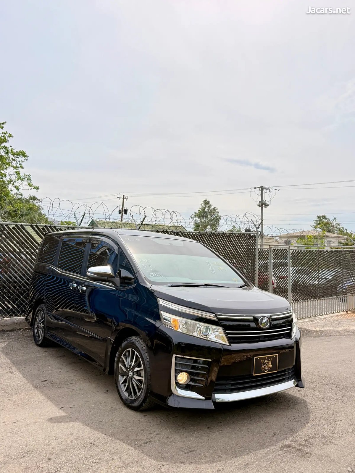 2015 TOYOTA Voxy