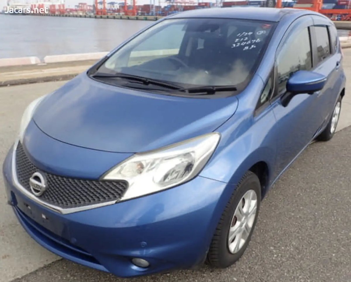 2015 NISSAN Note