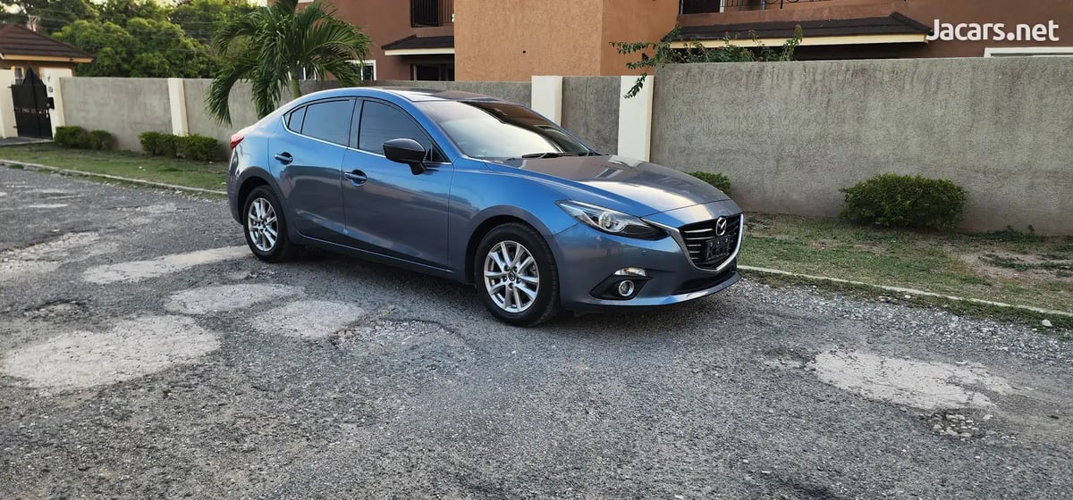 2015 MAZDA Axela
