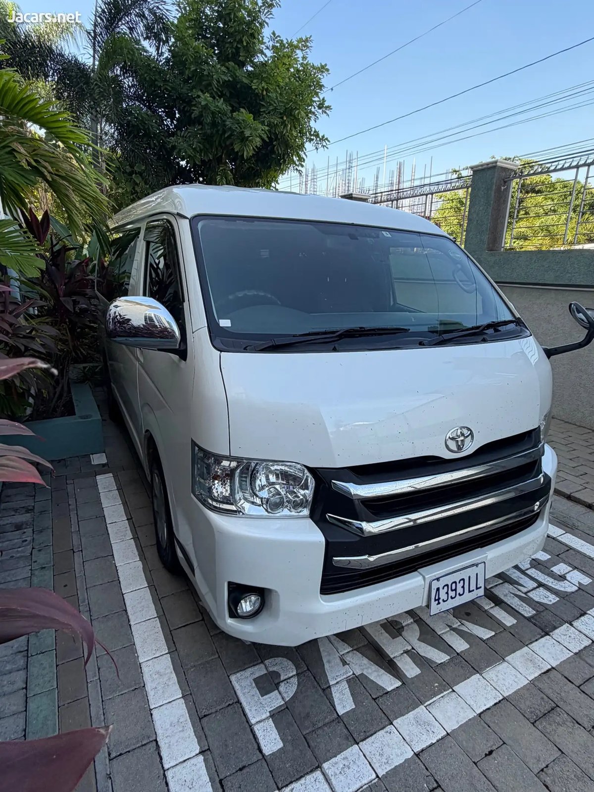 2017 TOYOTA Hiace