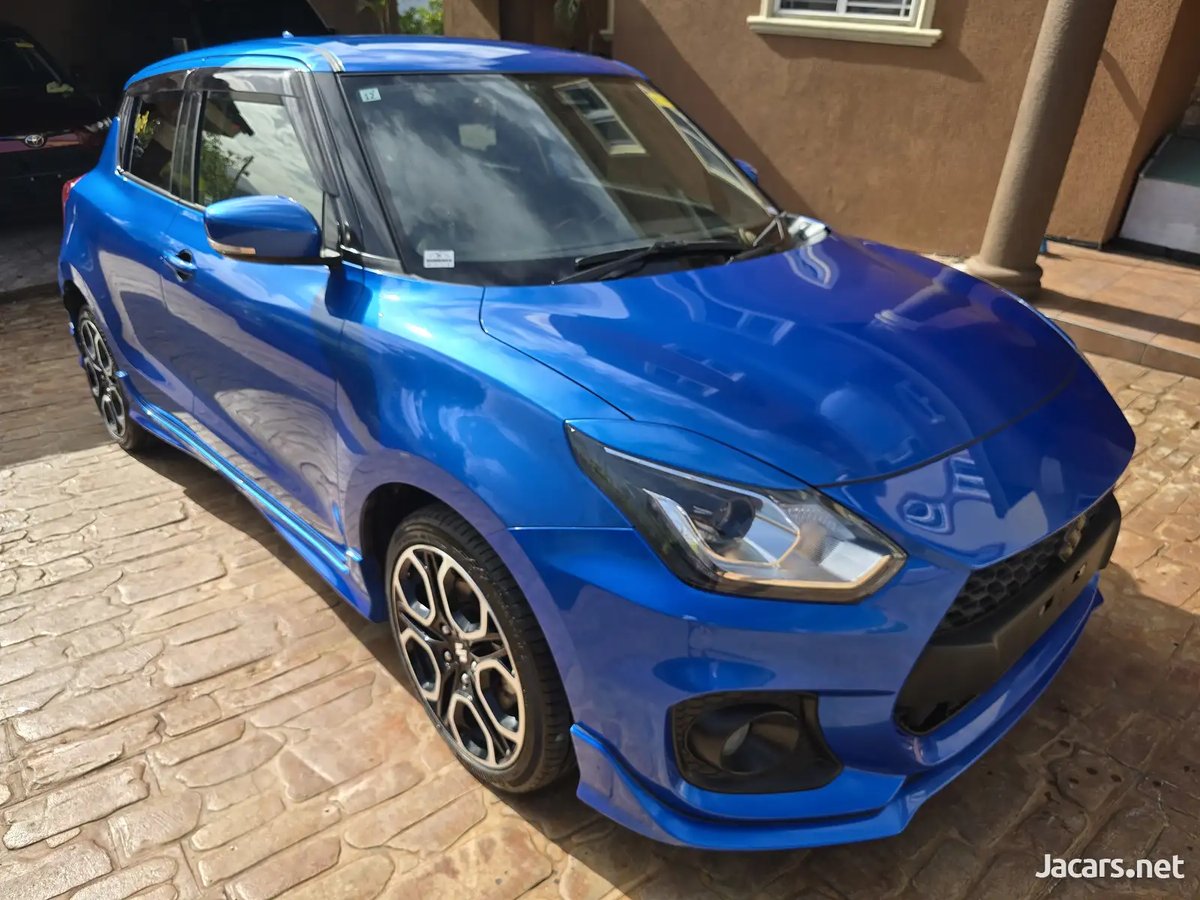 2021 SUZUKI Swift