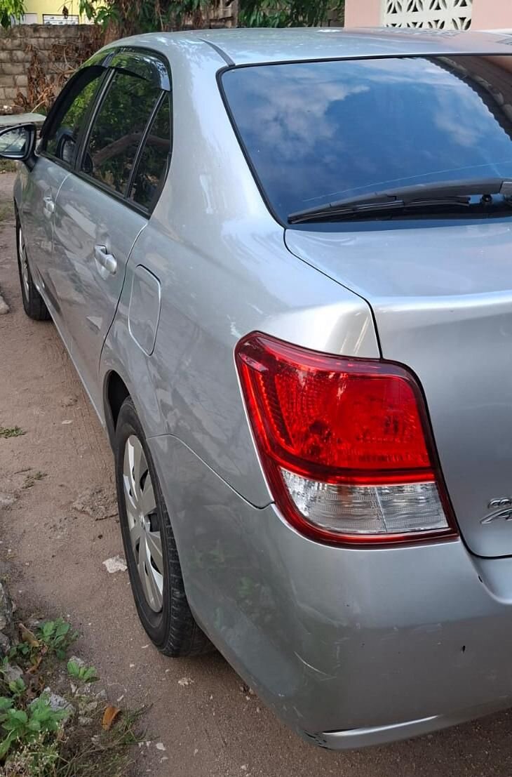 2014 TOYOTA axio