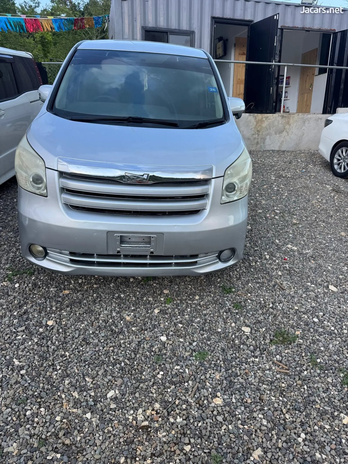 2009 TOYOTA Noah