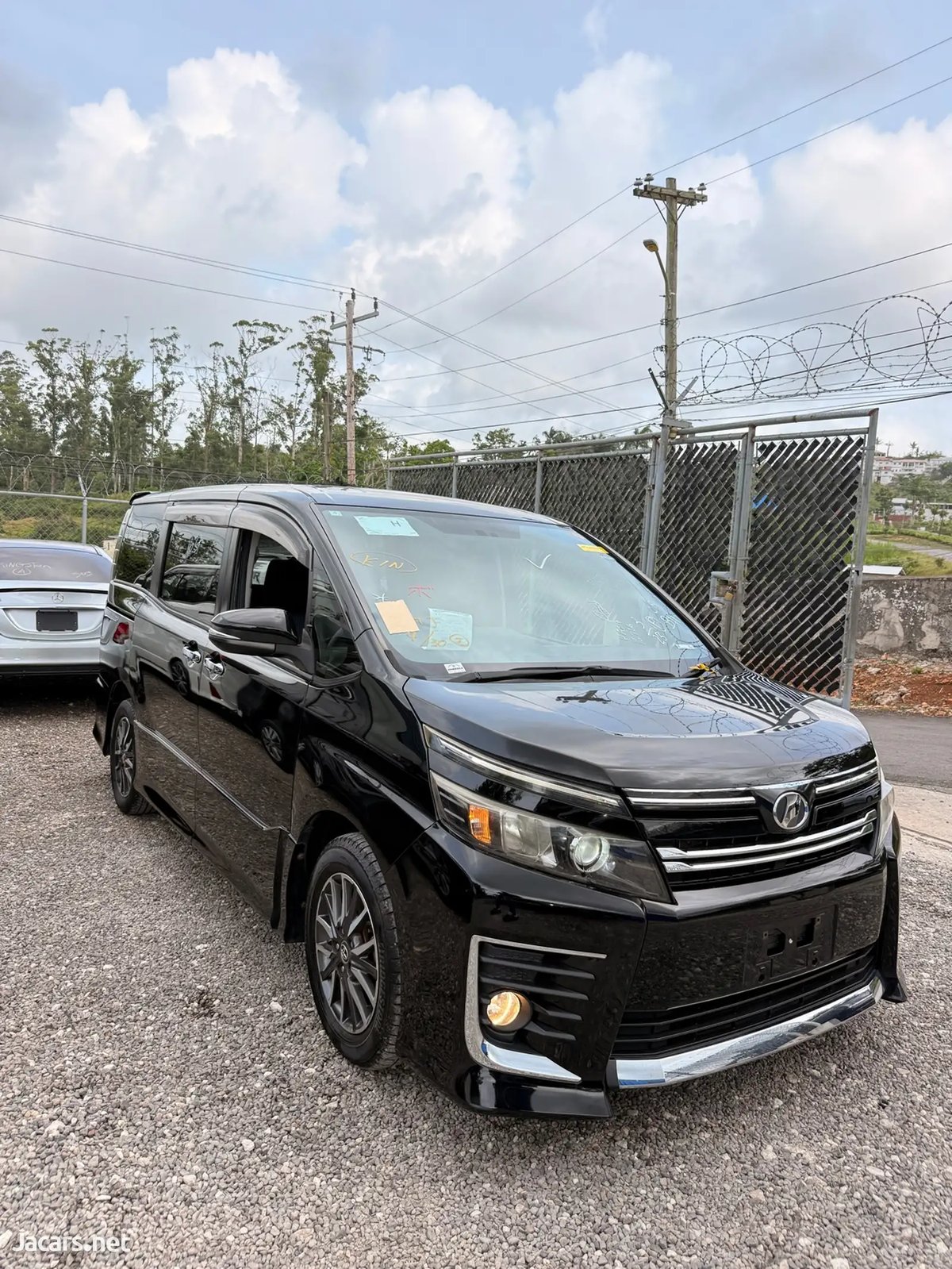 2014 TOYOTA Voxy