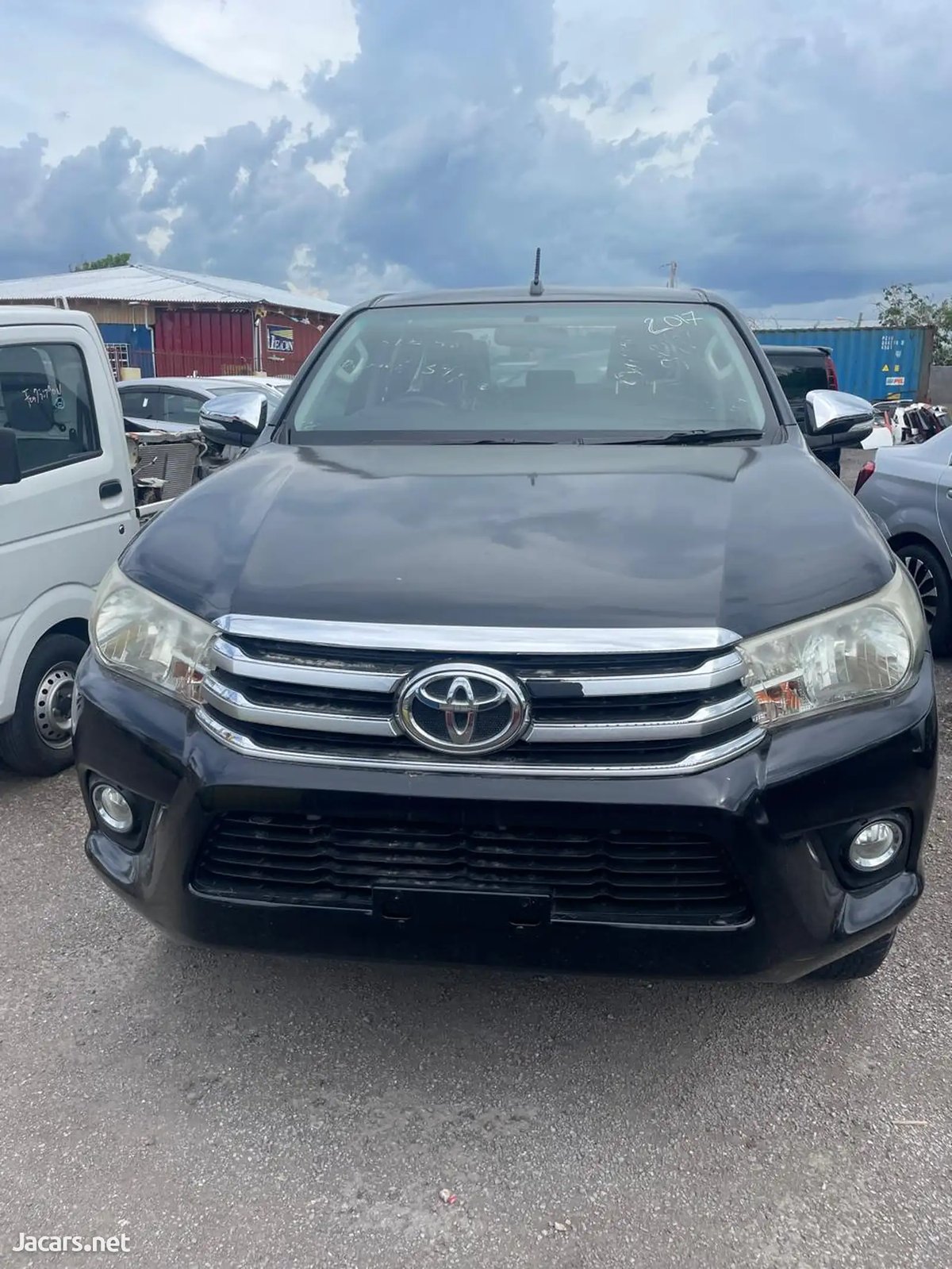 2015 TOYOTA Hilux