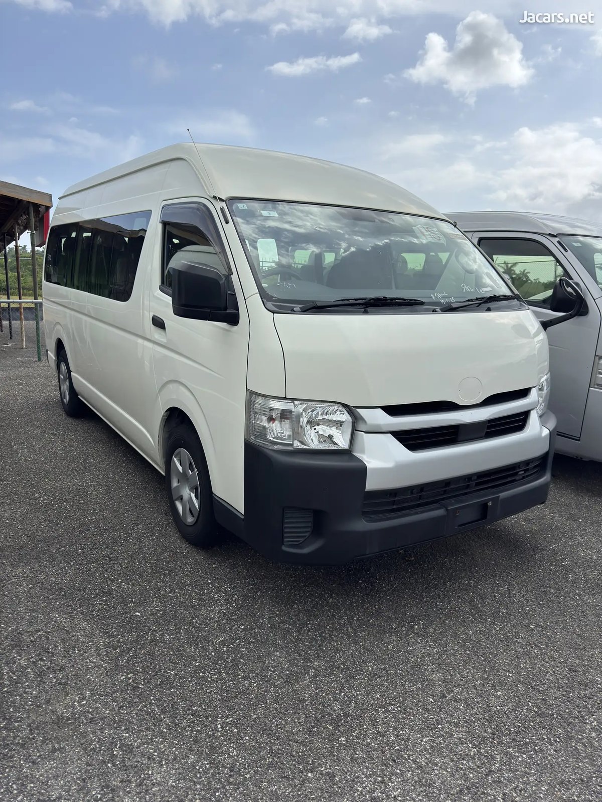2021 TOYOTA Hiace