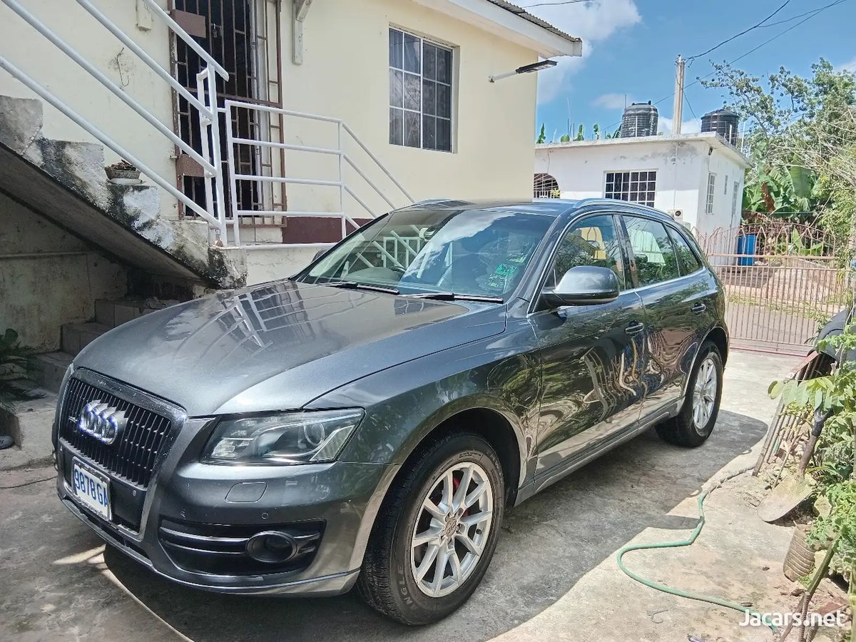 2012 AUDI Q5