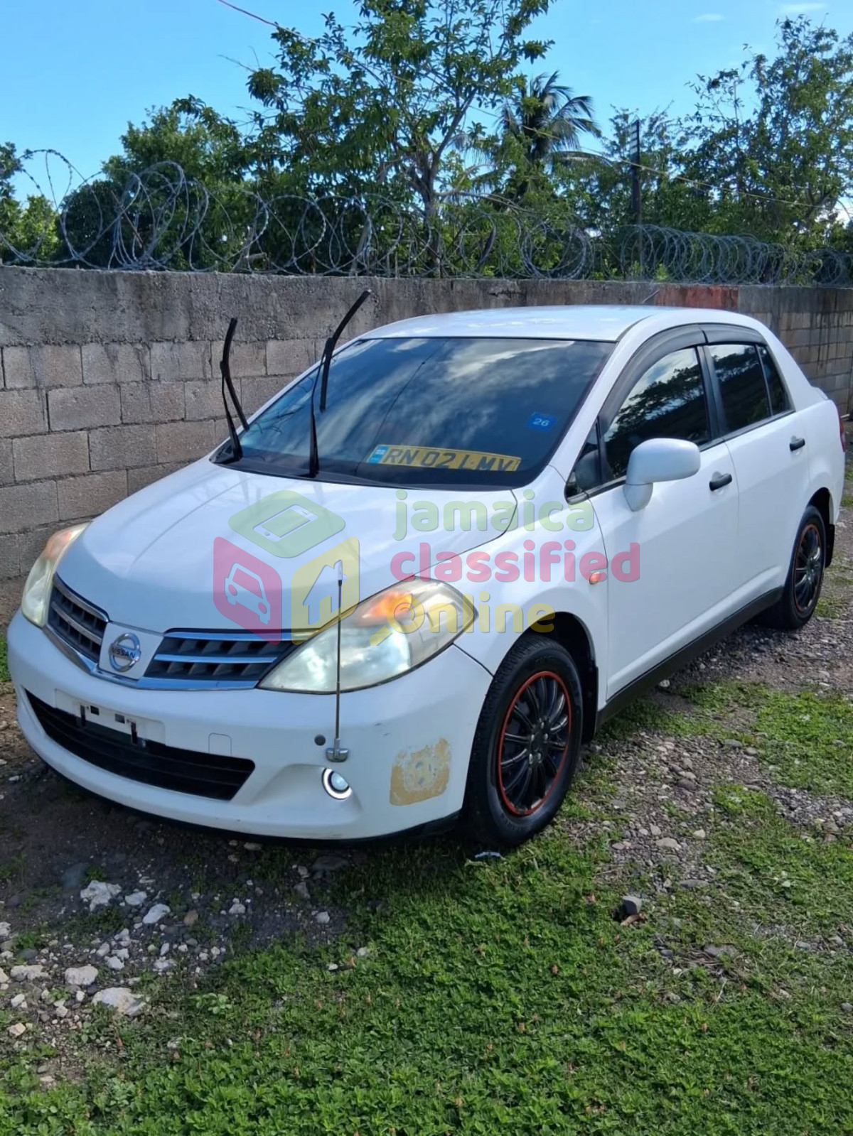 2012 NISSAN Tiida Latio