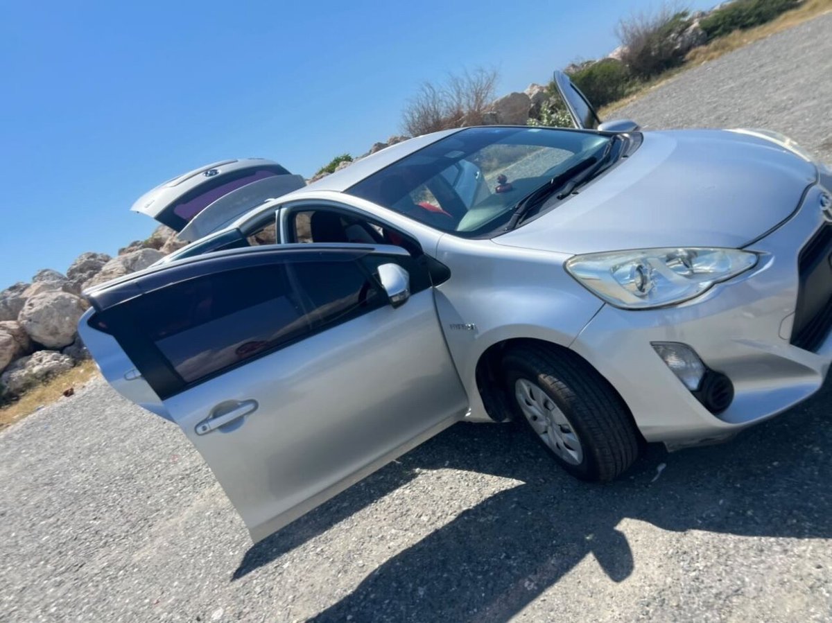 2016 TOYOTA Aqua