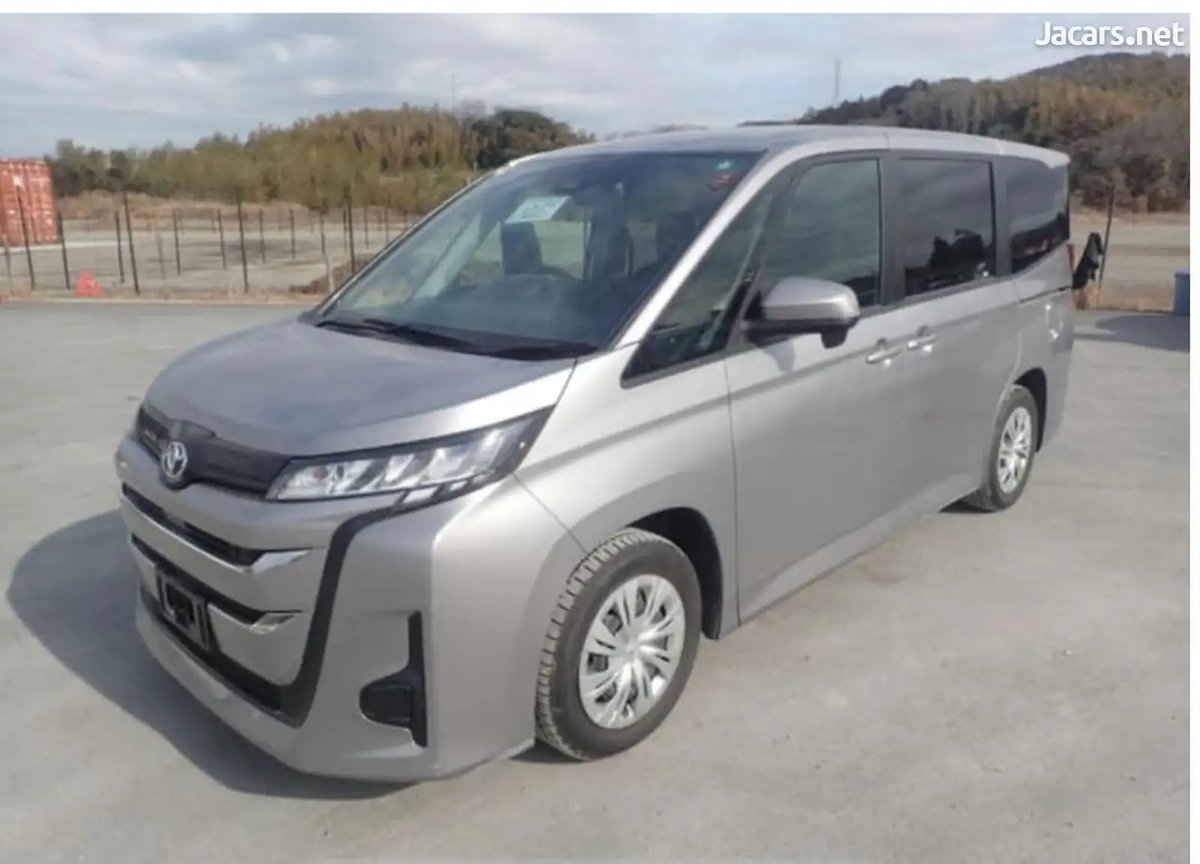 2023 TOYOTA Noah