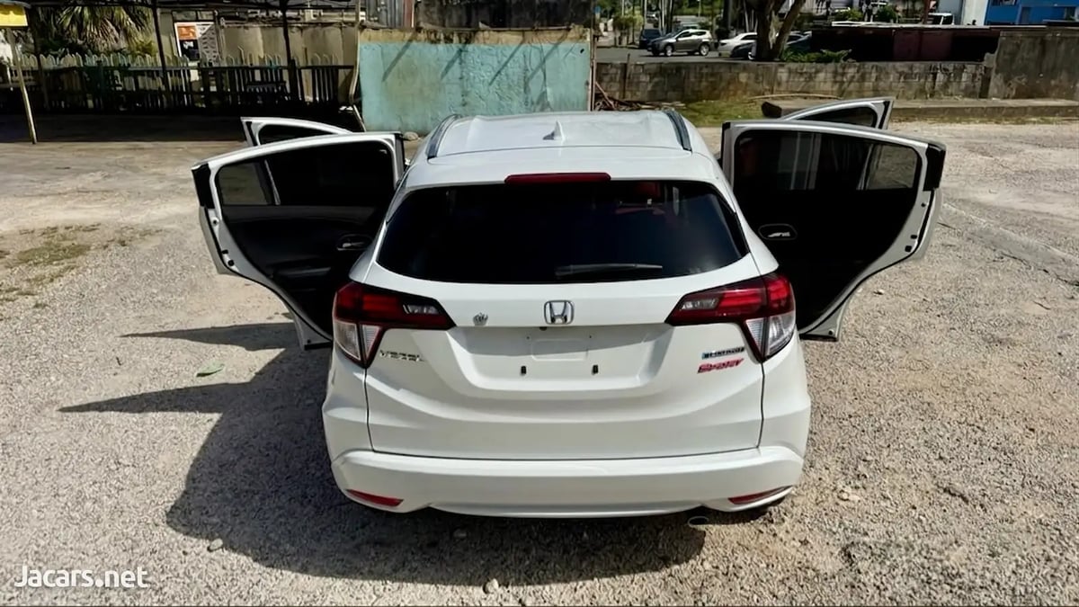 2017 HONDA Vezel