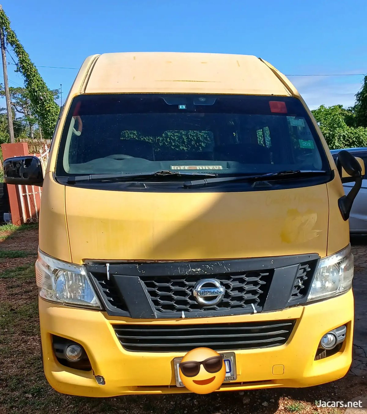 2012 NISSAN Caravan