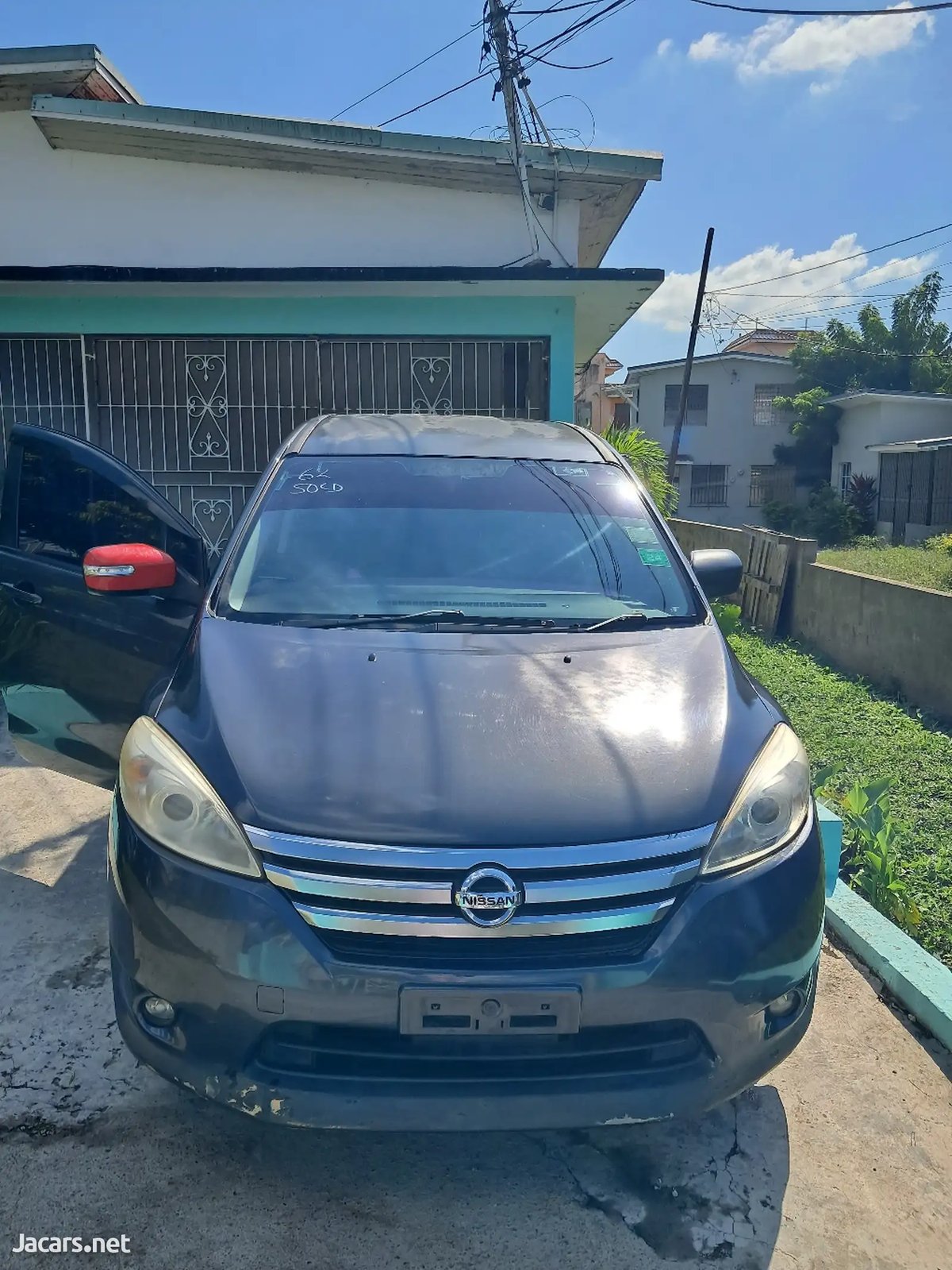 2014 NISSAN LaFesta