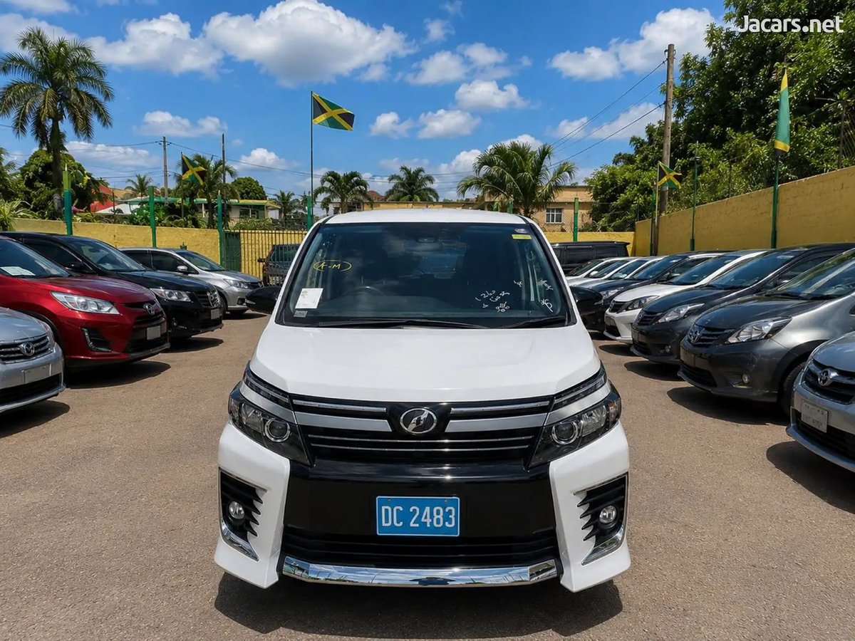 2017 TOYOTA Voxy