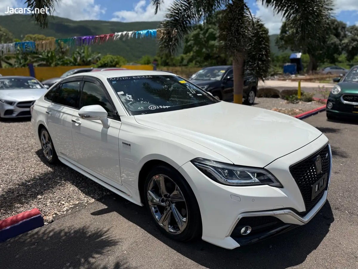 2018 TOYOTA Crown