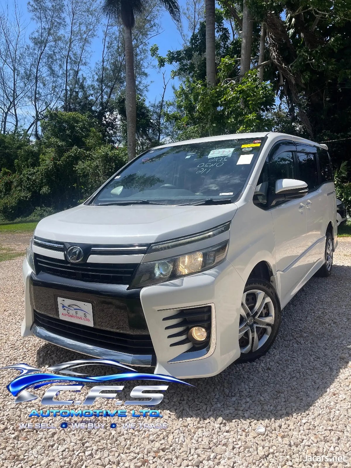 2016 TOYOTA Voxy