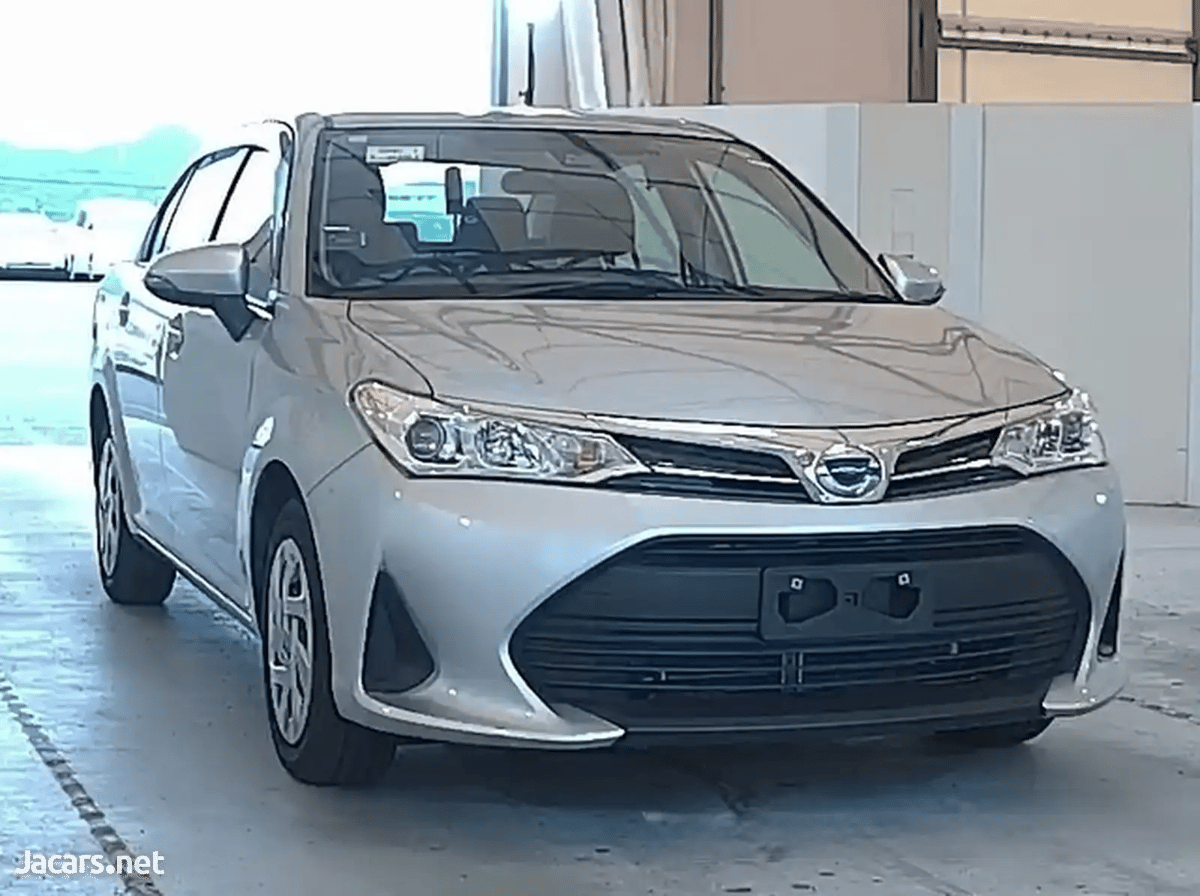 2020 TOYOTA Axio