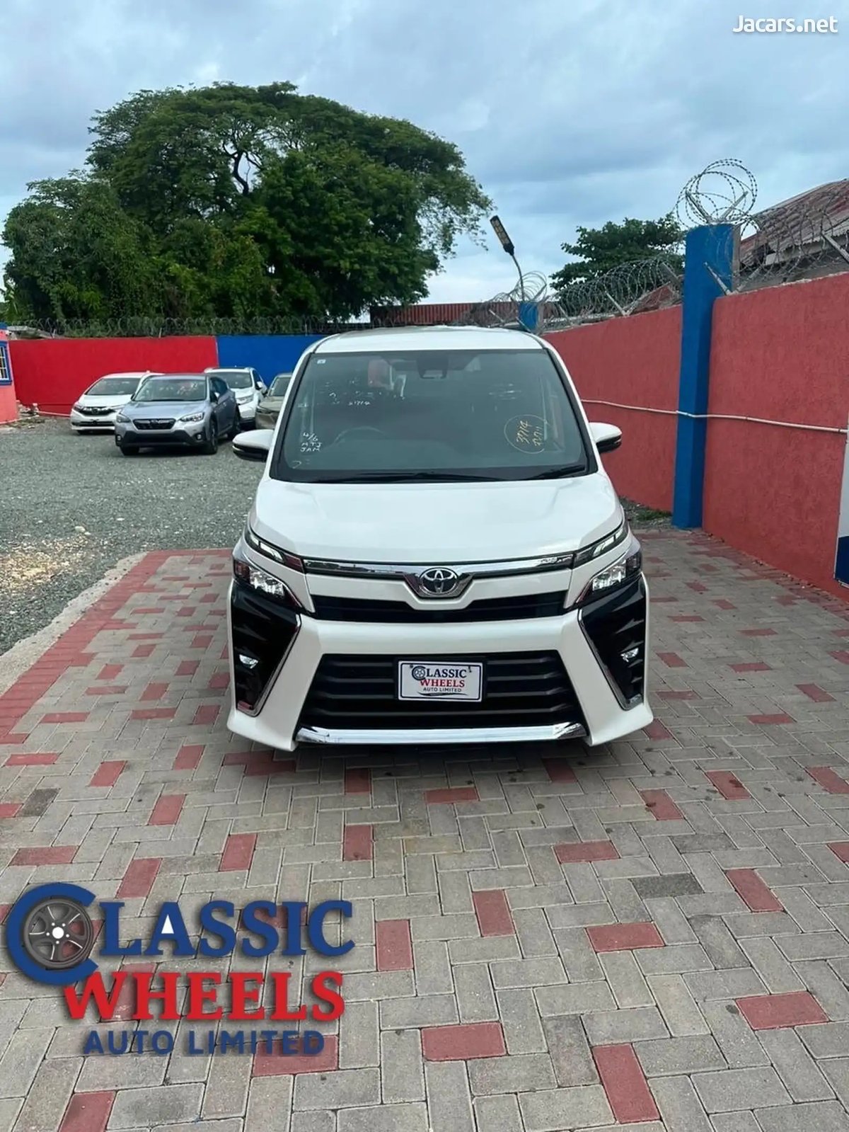 2021 TOYOTA Voxy