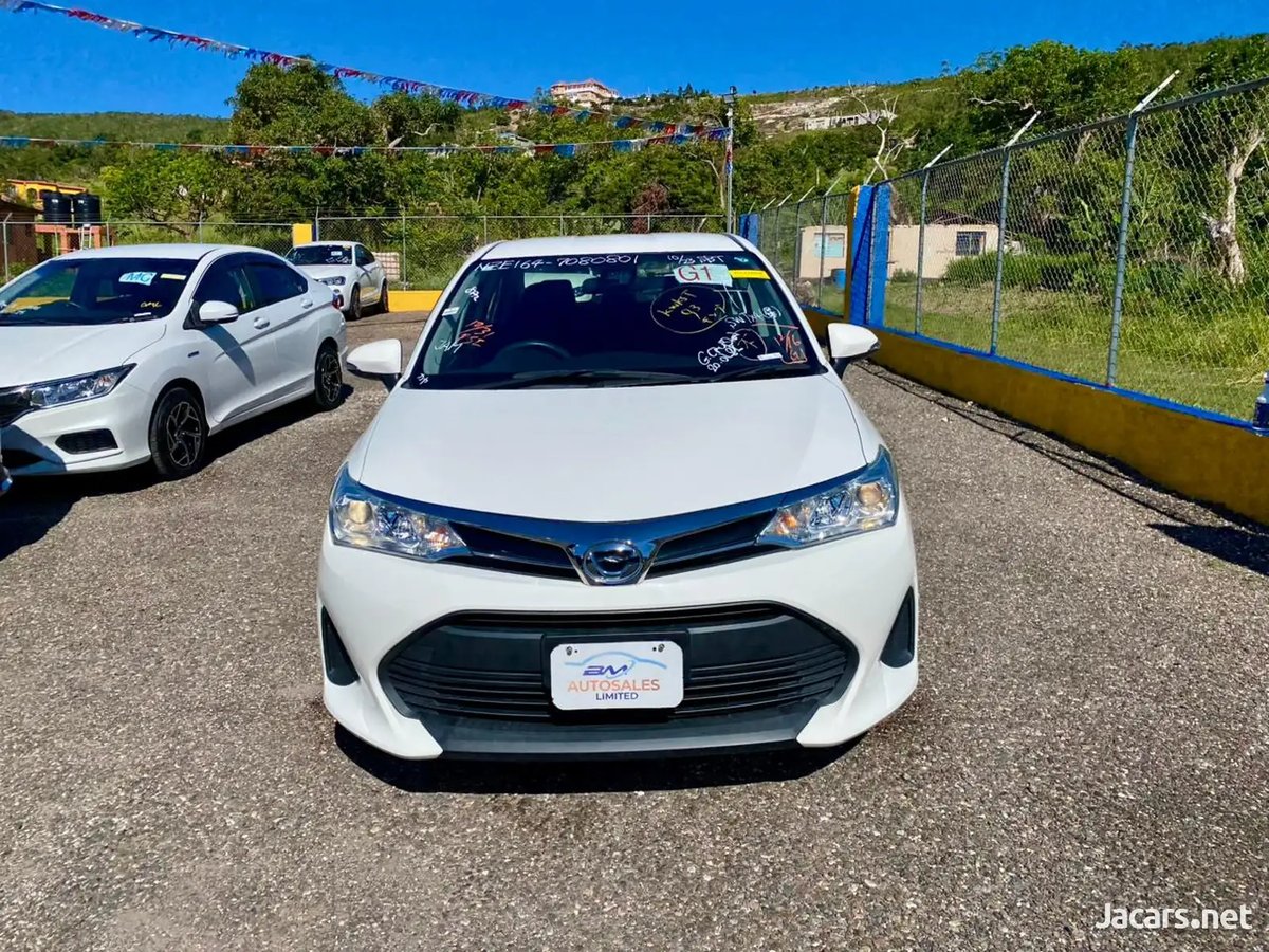 2020 TOYOTA Axio