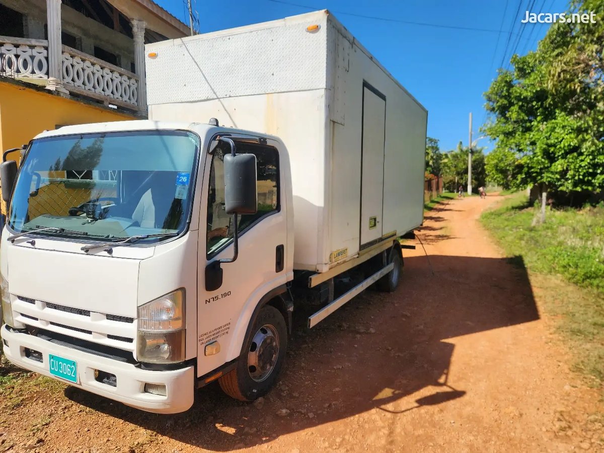 ISUZU NPR