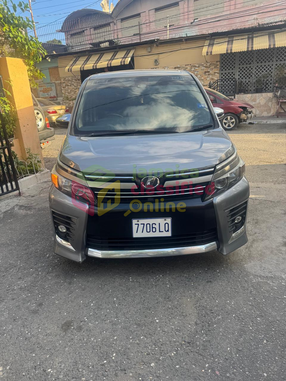 2017 TOYOTA Voxy