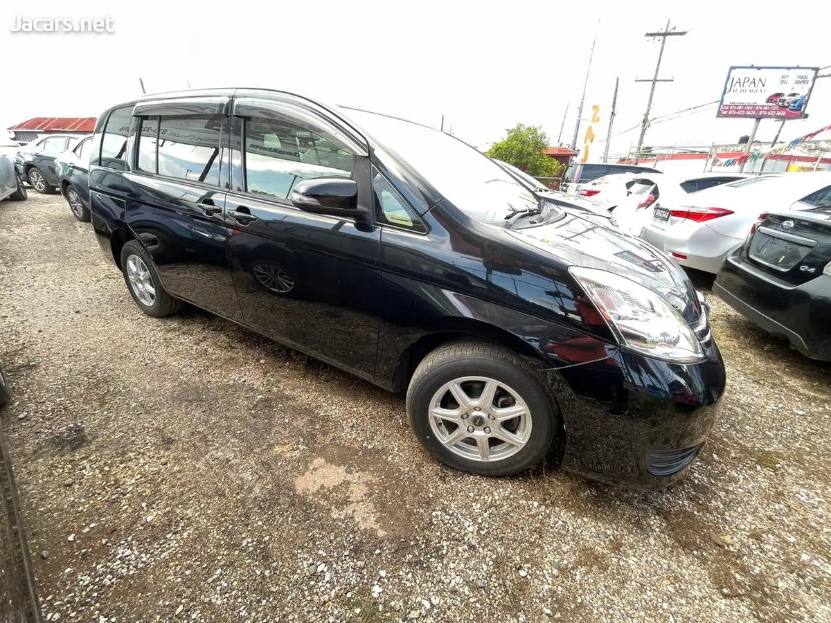 2016 TOYOTA Isis