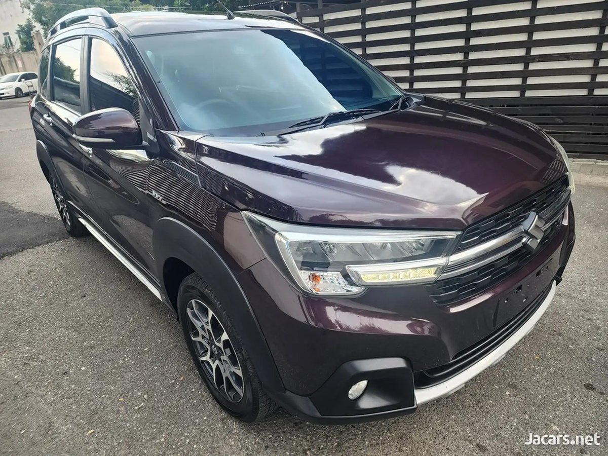2021 SUZUKI XL-7