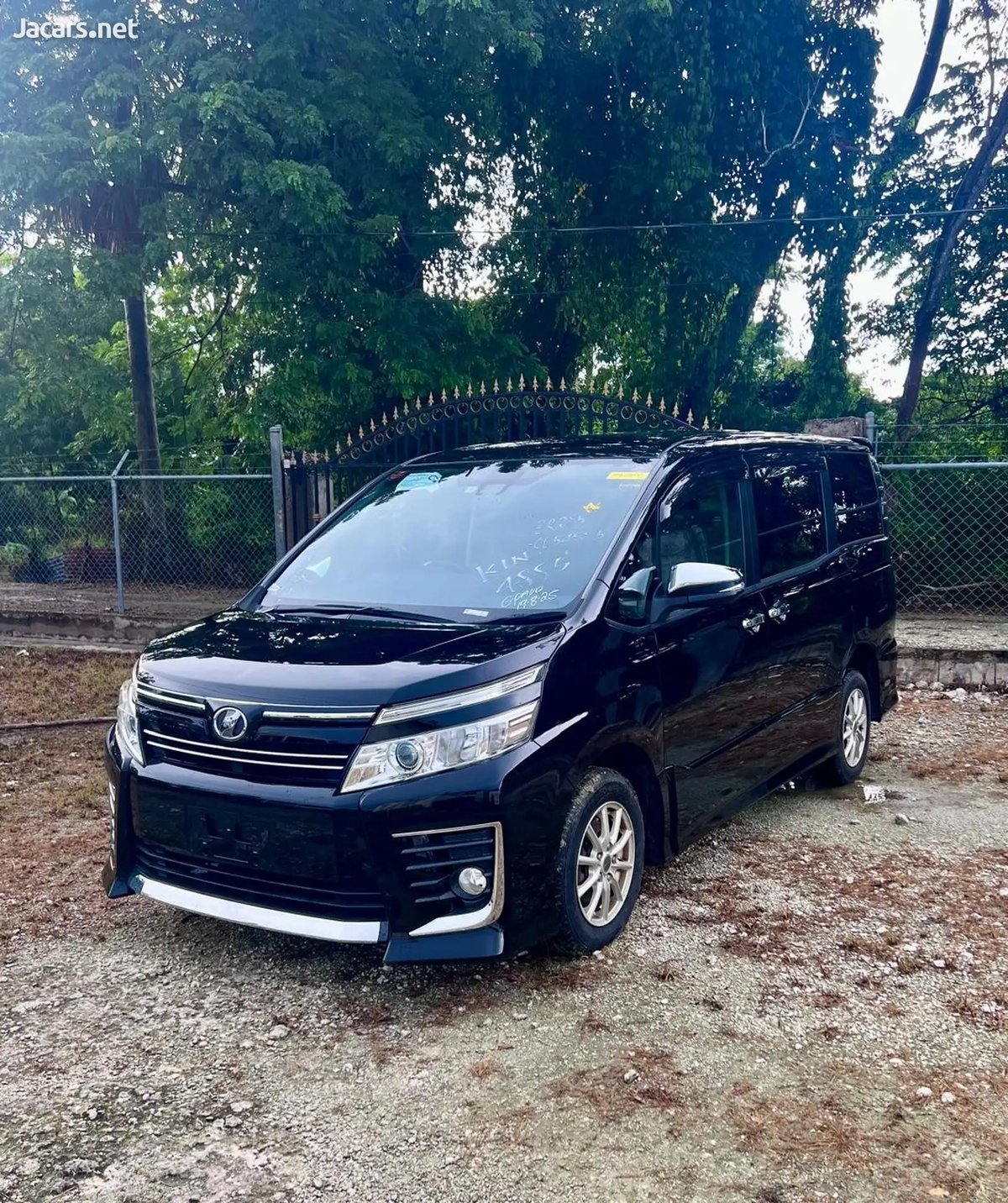 2016 TOYOTA Voxy