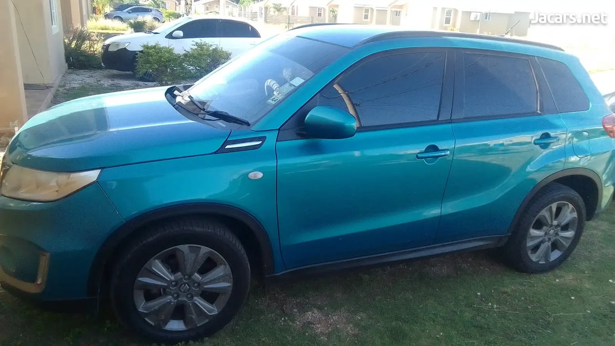 2020 SUZUKI Vitara