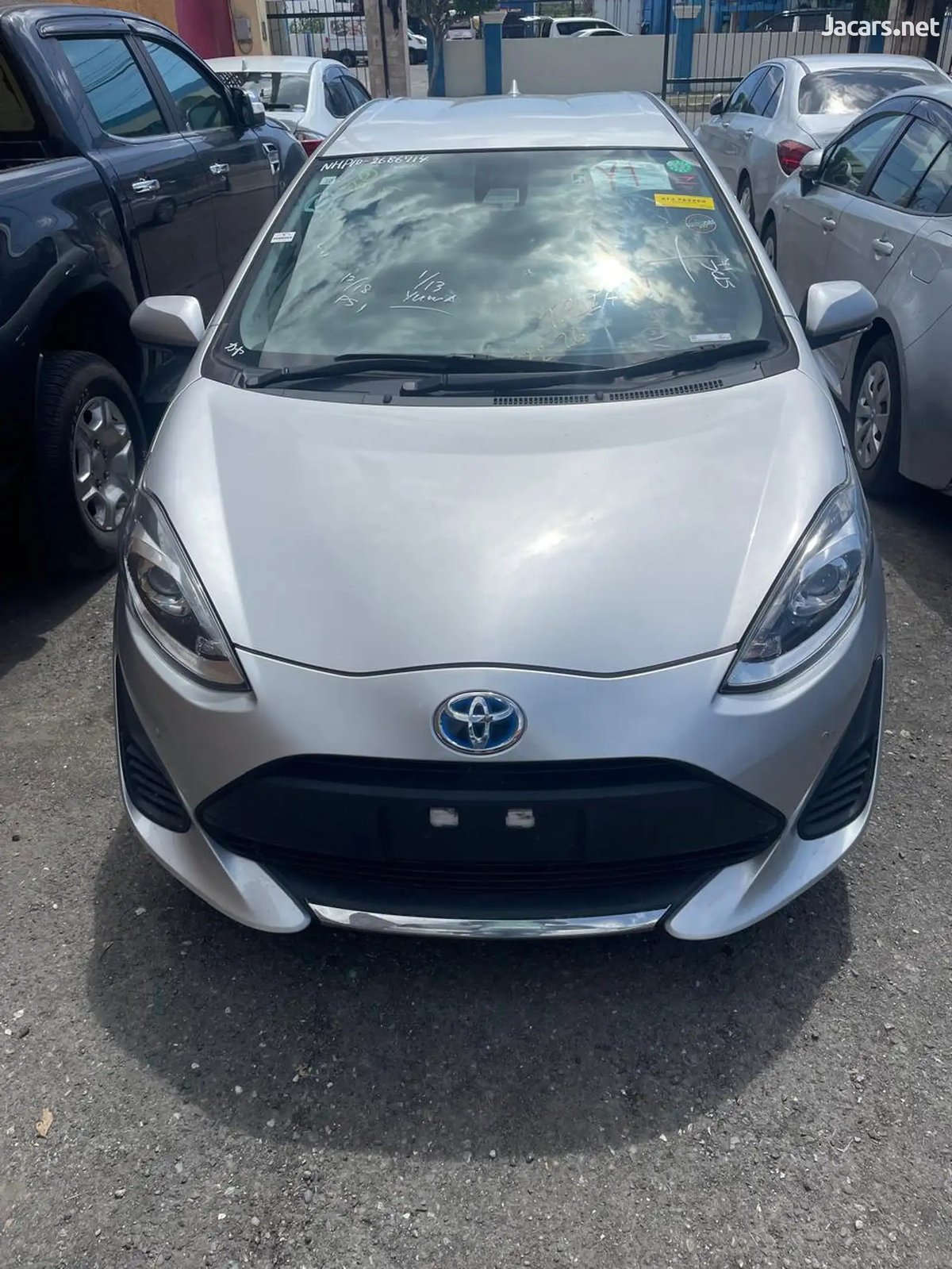 2020 TOYOTA Aqua