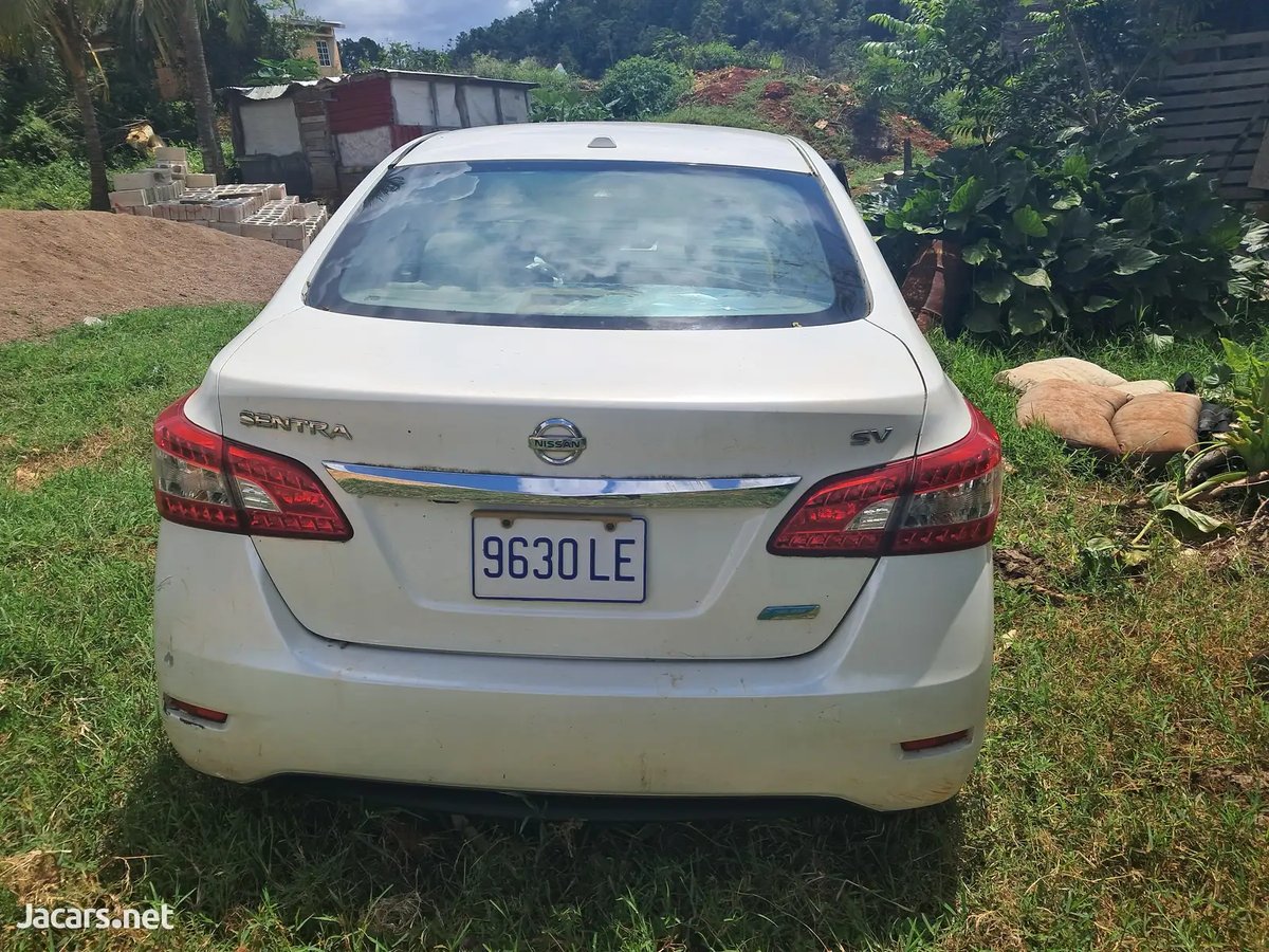 2013 NISSAN Sentra