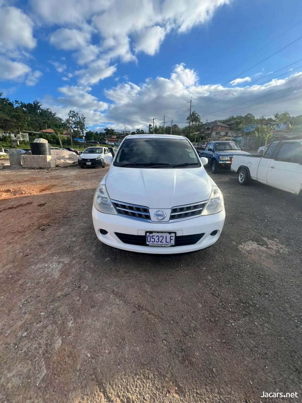 2010 NISSAN Tiida