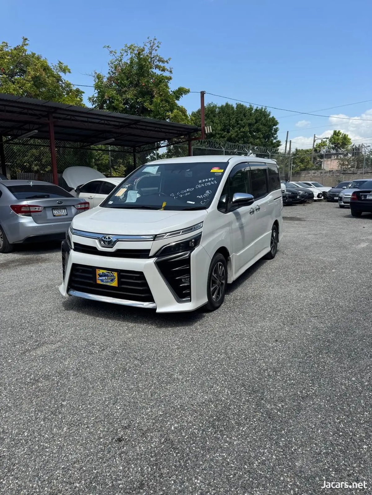 2021 TOYOTA Voxy
