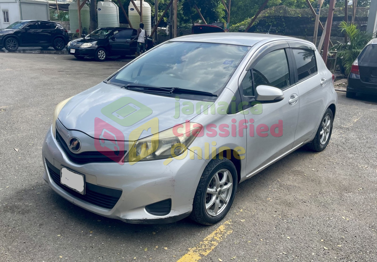2012 TOYOTA VITZ