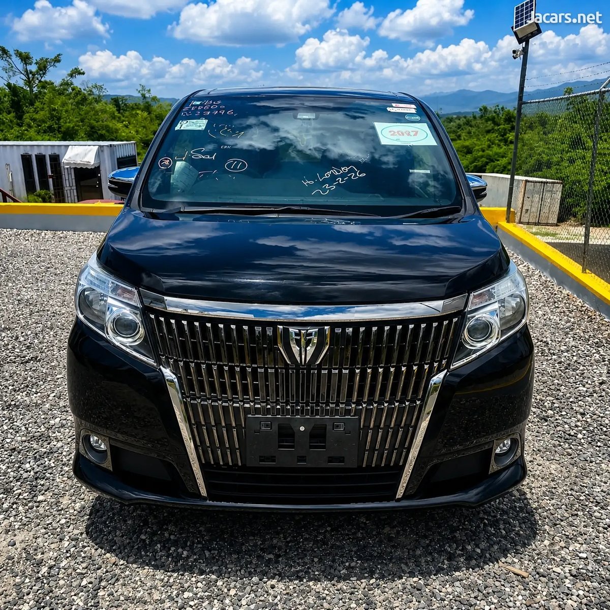 2017 TOYOTA Noah