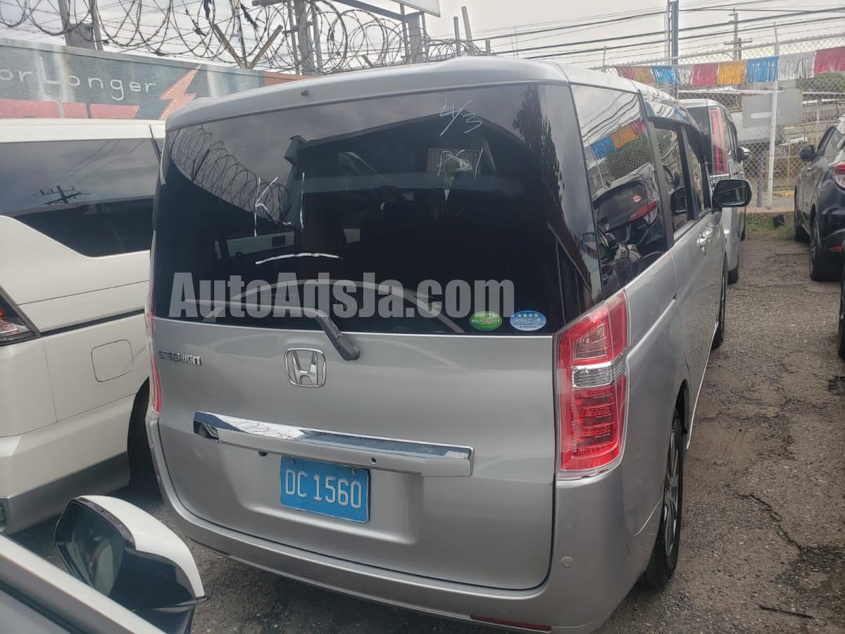 2014 HONDA STEPWAGON