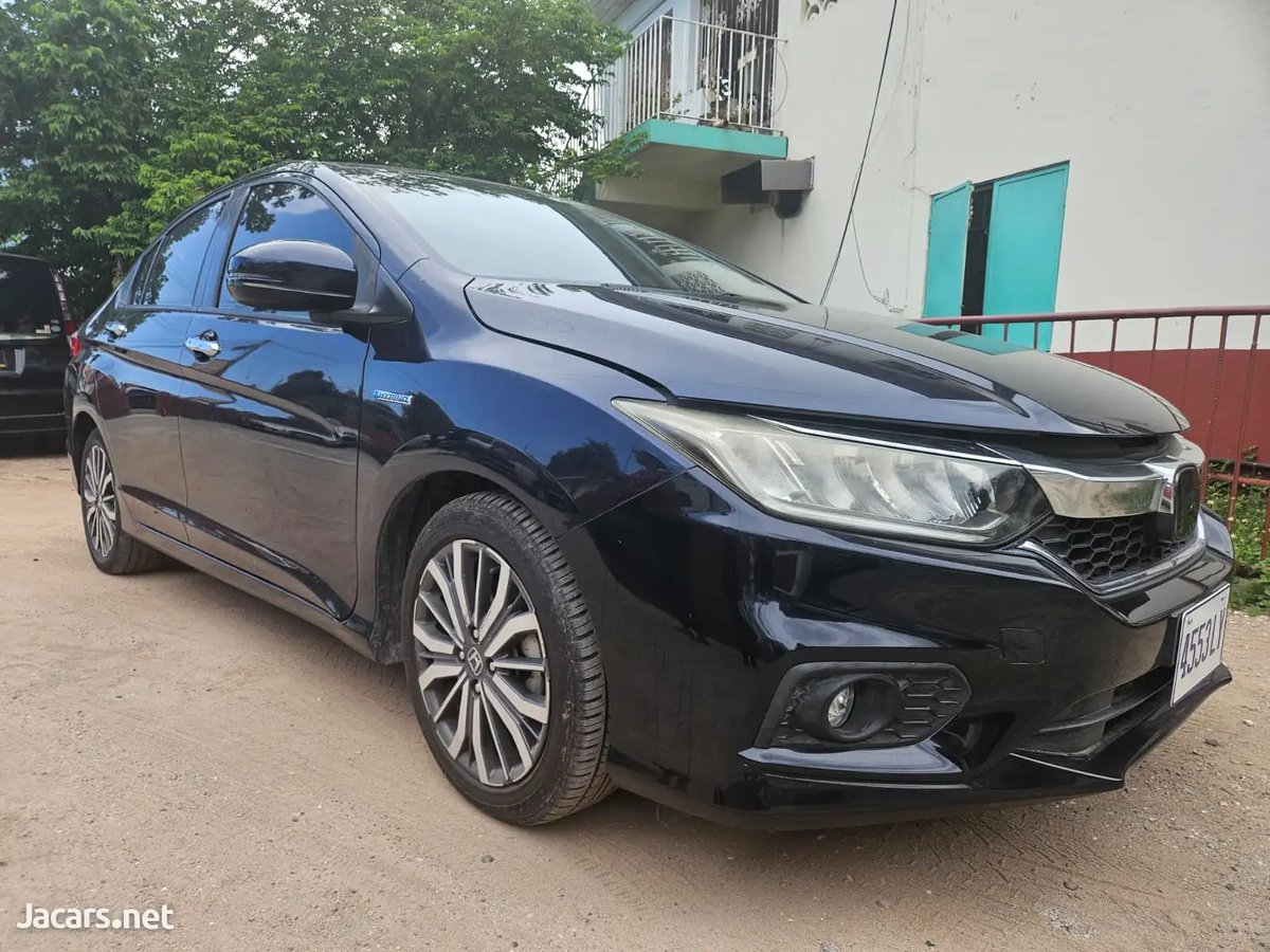 2017 HONDA Grace