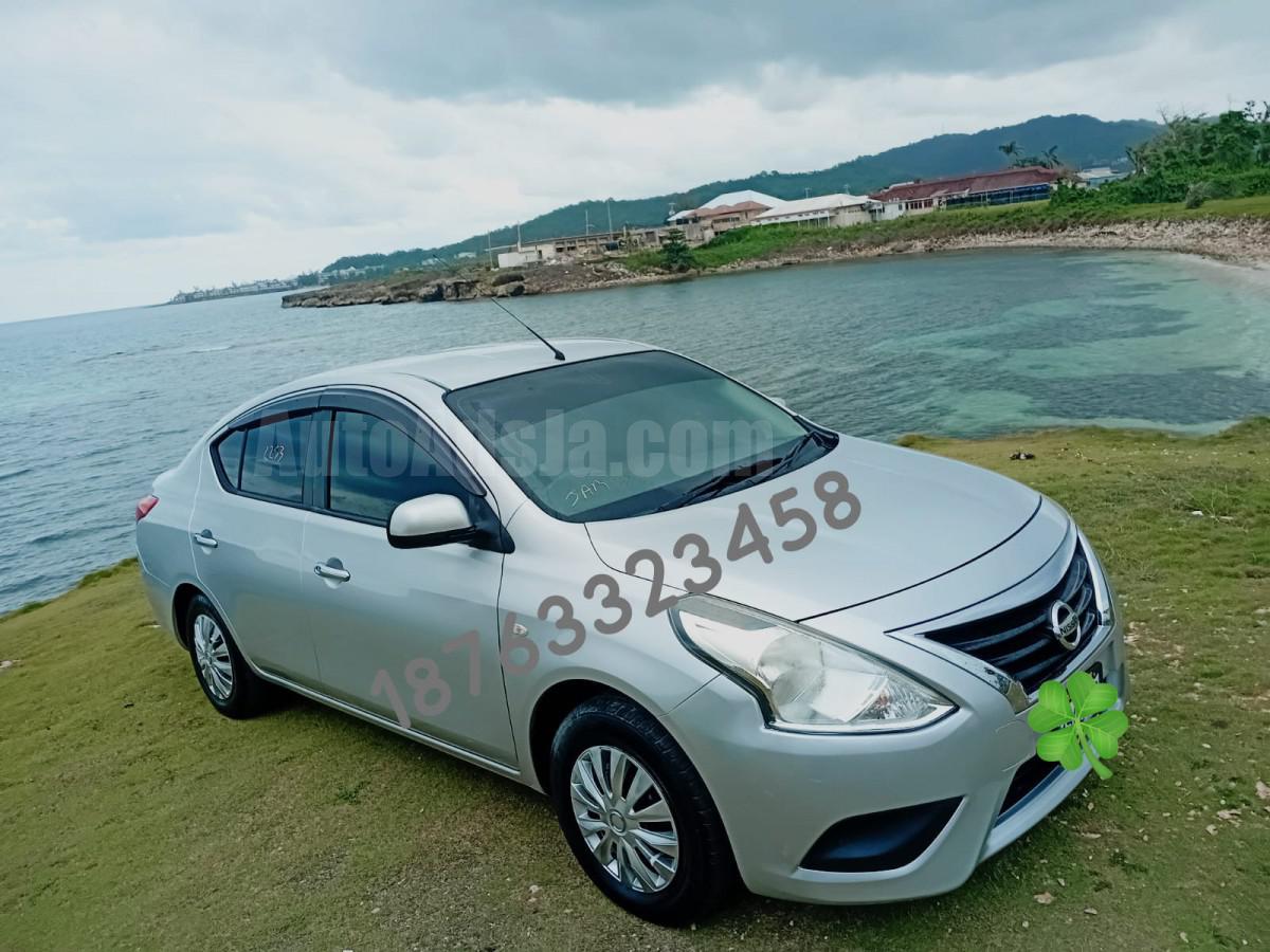 2015 NISSAN LATIO