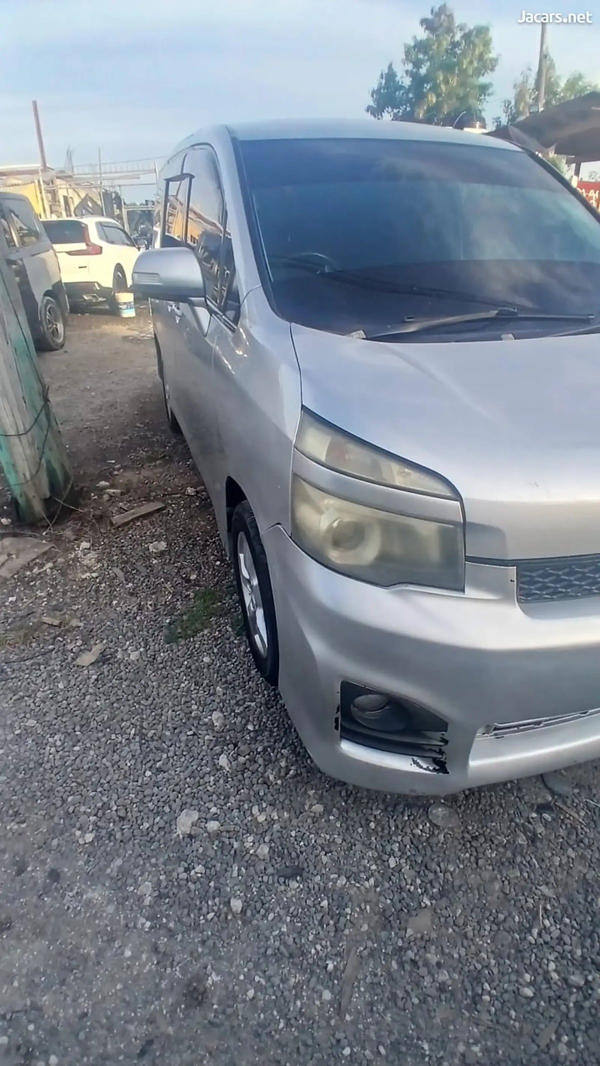 2014 TOYOTA Voxy