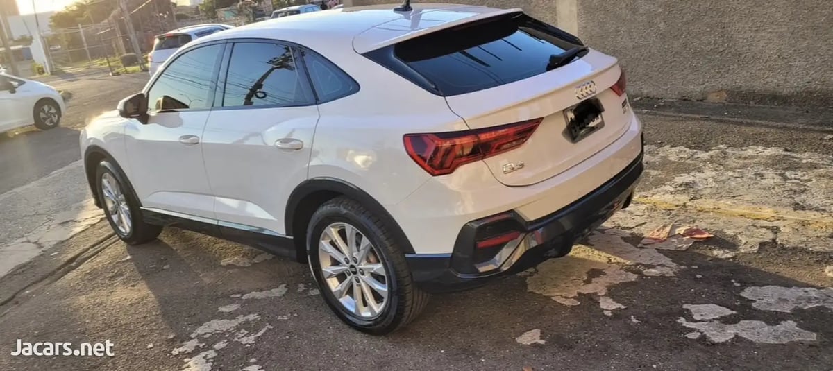 2021 AUDI Q3