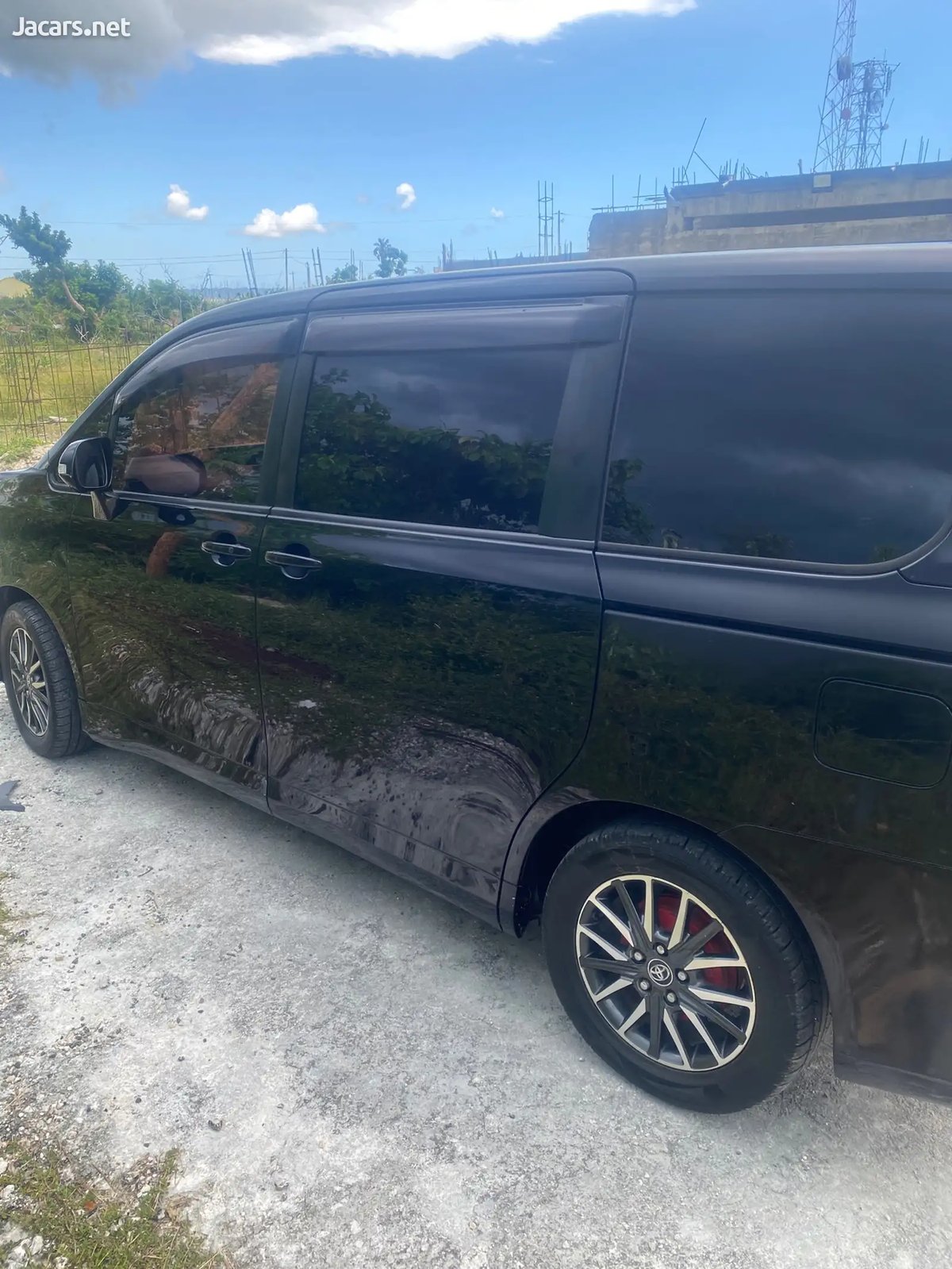 2010 TOYOTA Voxy