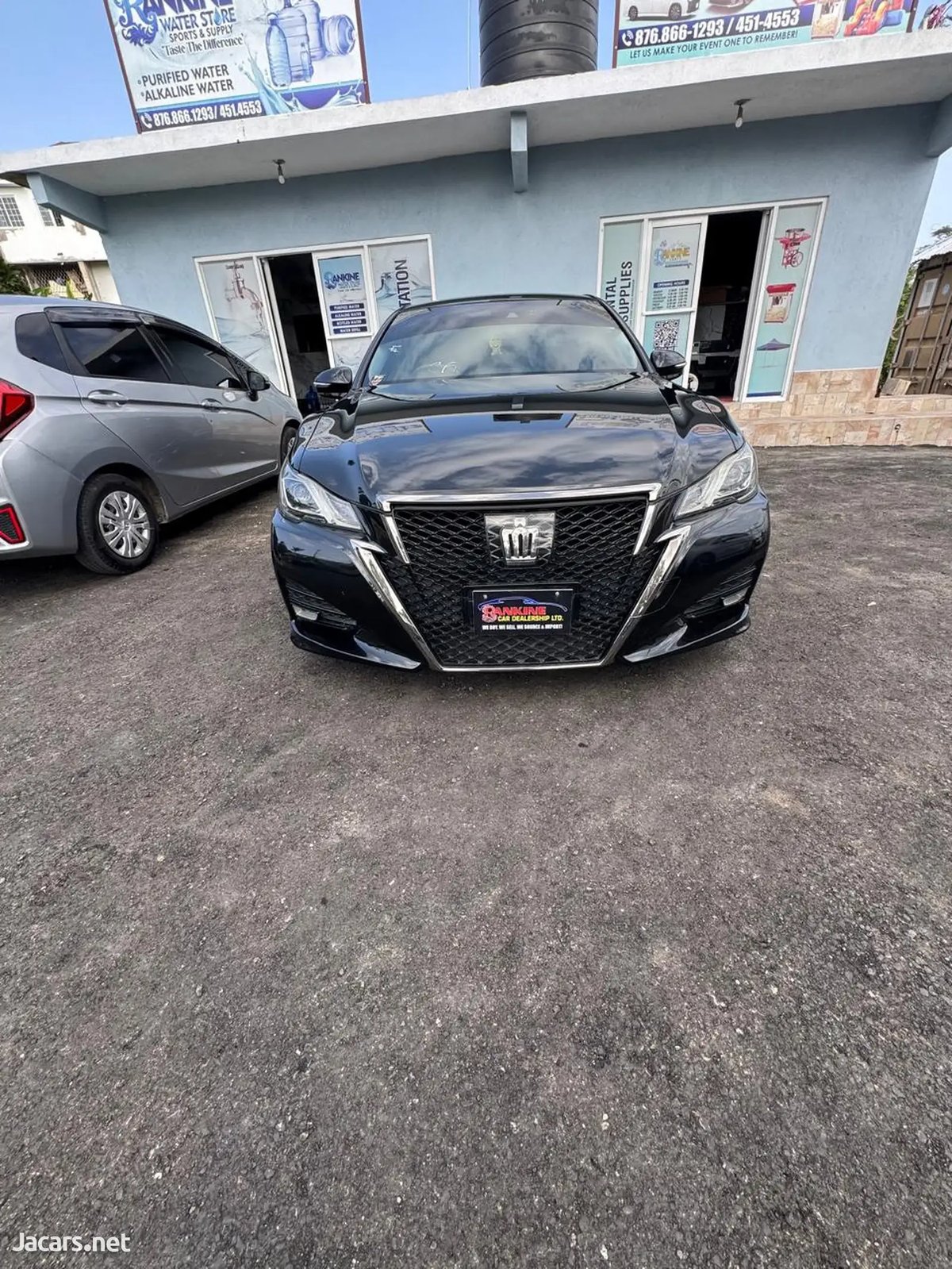 2017 TOYOTA Crown