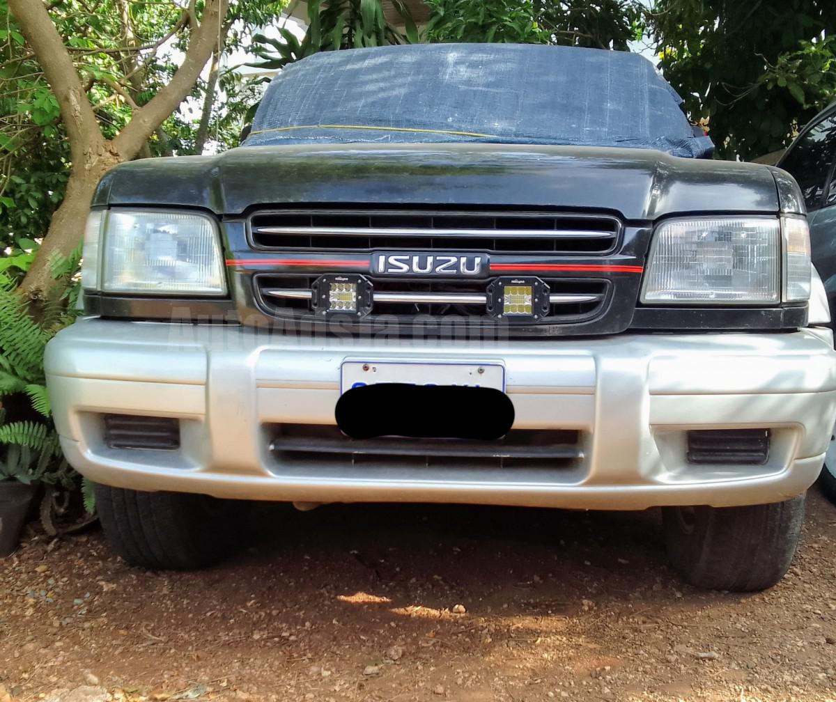 2000 ISUZU TROOPER