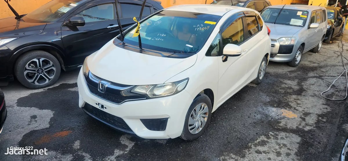 2017 HONDA Fit