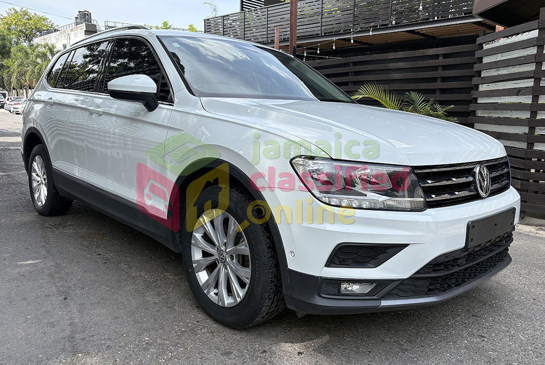 2021 VOLKSWAGEN Tiguan
